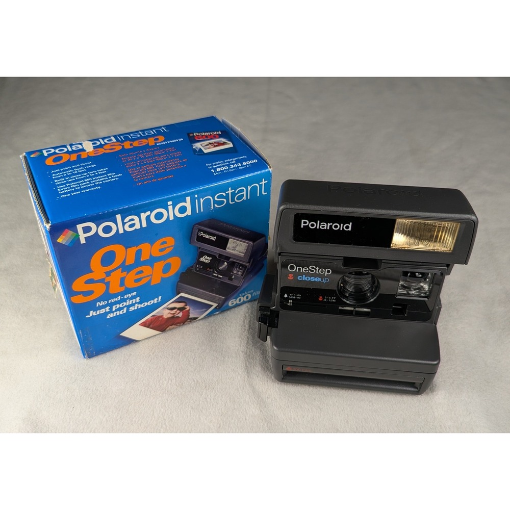 NEW 80's Polaroid OneStep Close Up 600 Instant Camera‎